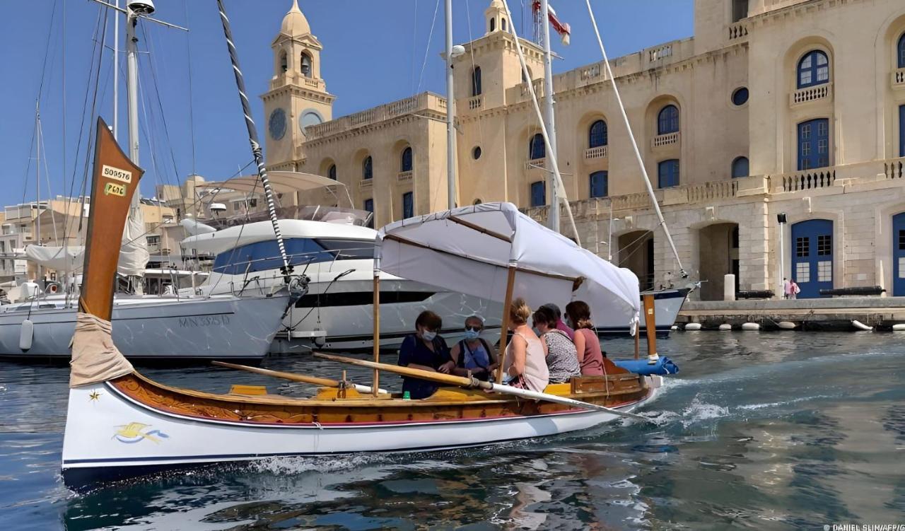 1500 Little Pink House In Kalkara Creek Villa Exteriör bild